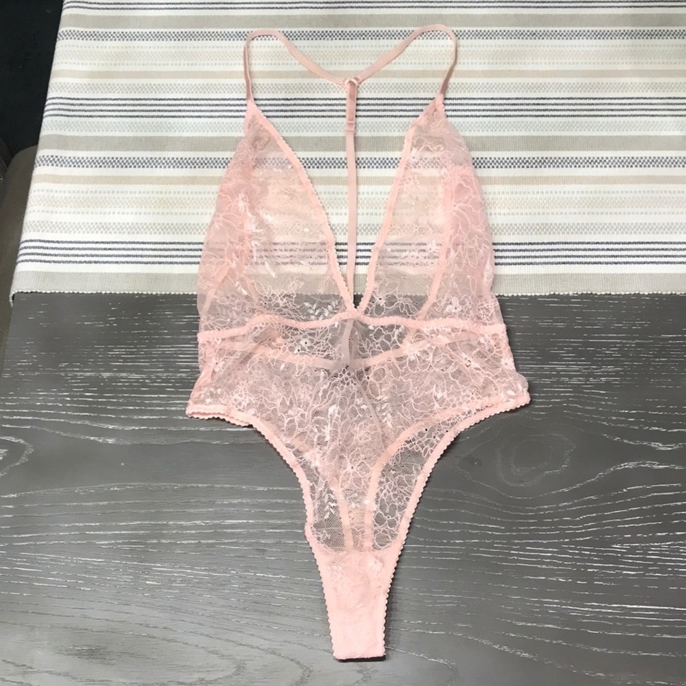 NWOT Victoria’s Secret Lace Teddy Bodysuit